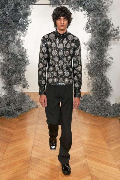 Look 35